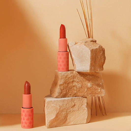 Rouge à lèvres mat hydratant teinte rose velouté M625