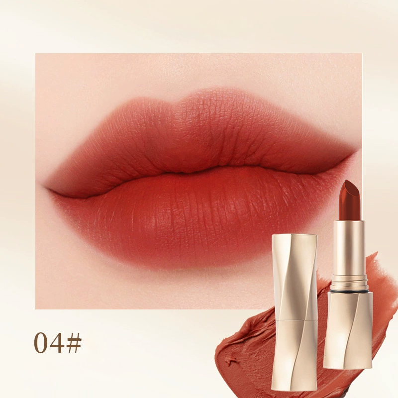 Rouge à Lèvres Velouté – Finition Mate Satinée & Couleurs Riches