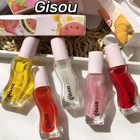 Gloss Lève Gisou 8 ml appliqué sur des lèvres hydratées et brillantes