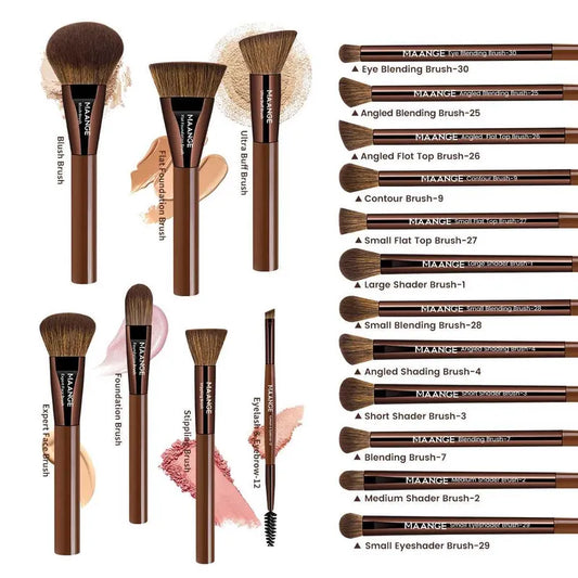 Pinceaux de maquillage couleur argent pour fond de teint et blush