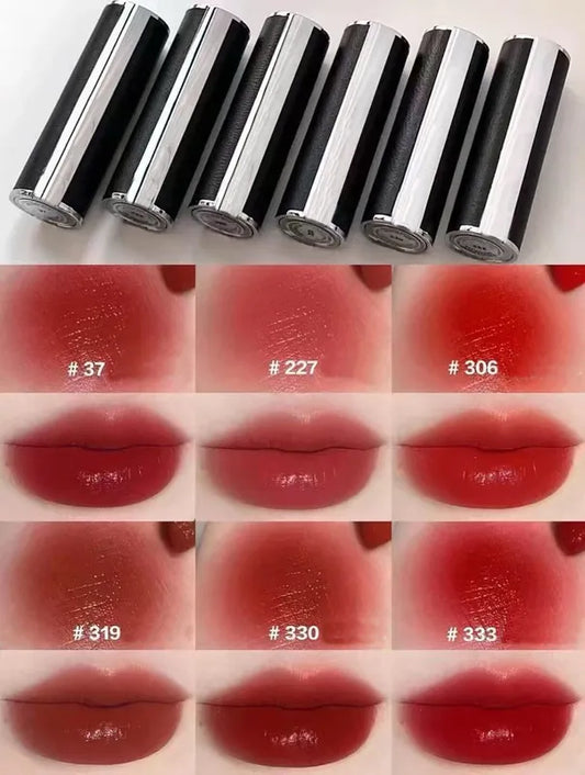 Rouge à lèvres designer tube finition cuir mat ouvert